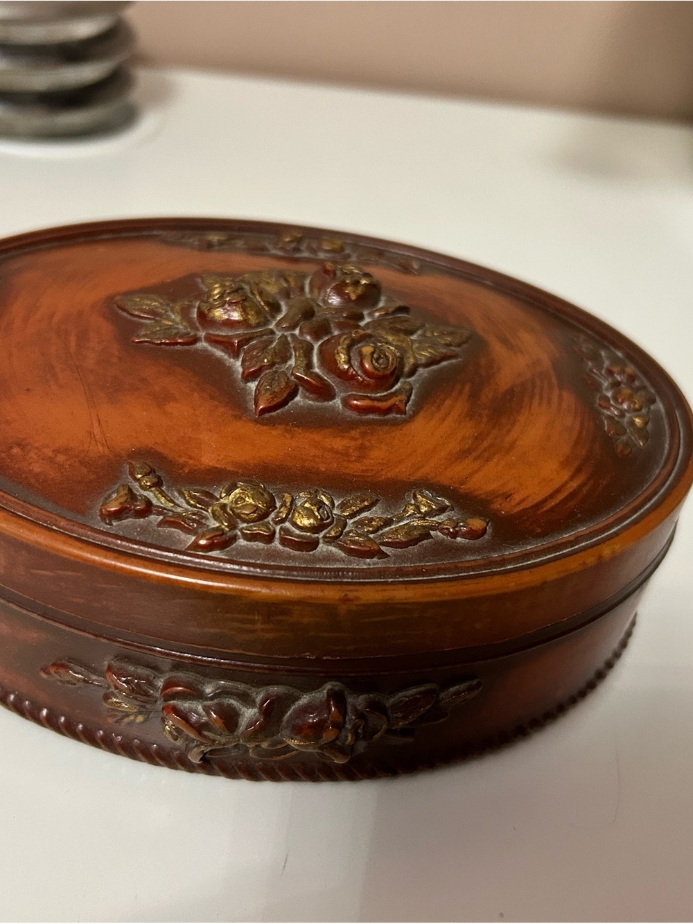 4/$100 Vintage Carved Floral Jewelry Box in Warm Amber Brown